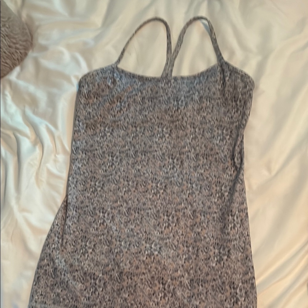 Women's Lululemon tank